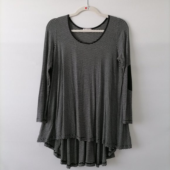 Runway Seven Womens Black White Round Neck Striped Hi Low Flowy Top Size S - Picture 1 of 6